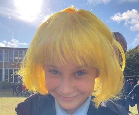 Chiswick School Take Part in #HelloYellow