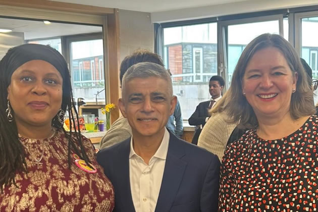 The Mayor of London (centre) was also present at the Putney event. Picture: Fleur Anderson 